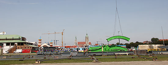 Ochsenbraterei Aufbau Oktoberfest 2017 am 22.08.2017 (©Foto: Marikka-Laila Maisel)